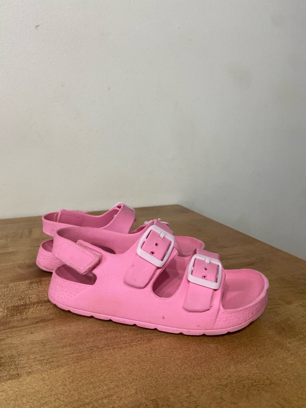 Amazon Kids Girls Pink Adjustable Buckle Sandals